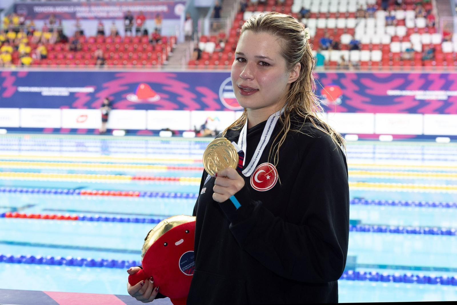 Allianz Türkiye, Milli Yüzücü Defne Kurt’un Ana Sponsoru Oldu