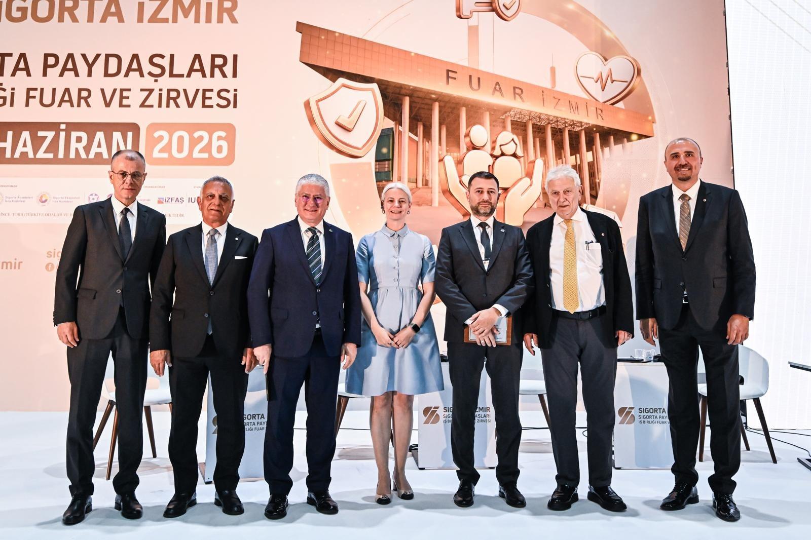 Sigorta İzmir, Sektörün Geleceğine Işık Tuttu