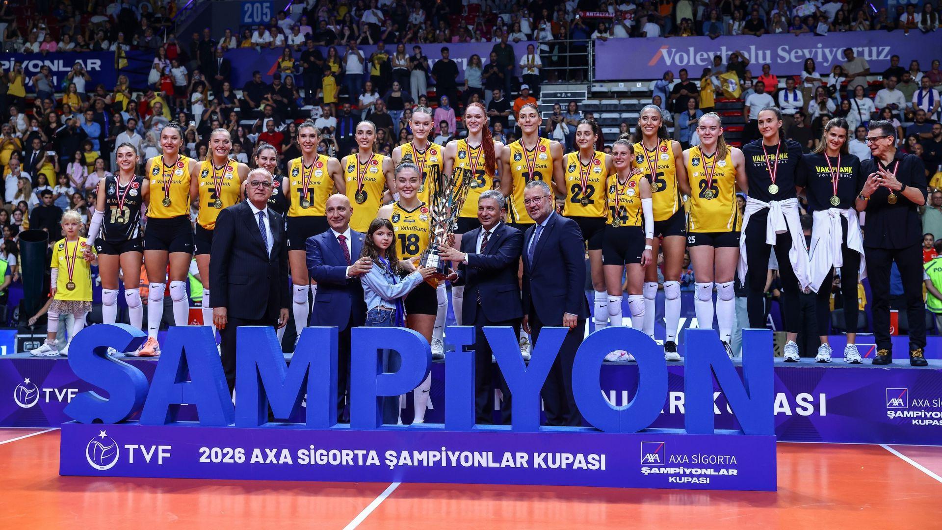 AXA Sigorta Şampiyonlar Kupası’nda Kadınlarda VakıfBank, Erkeklerde Galatasaray Zirvede