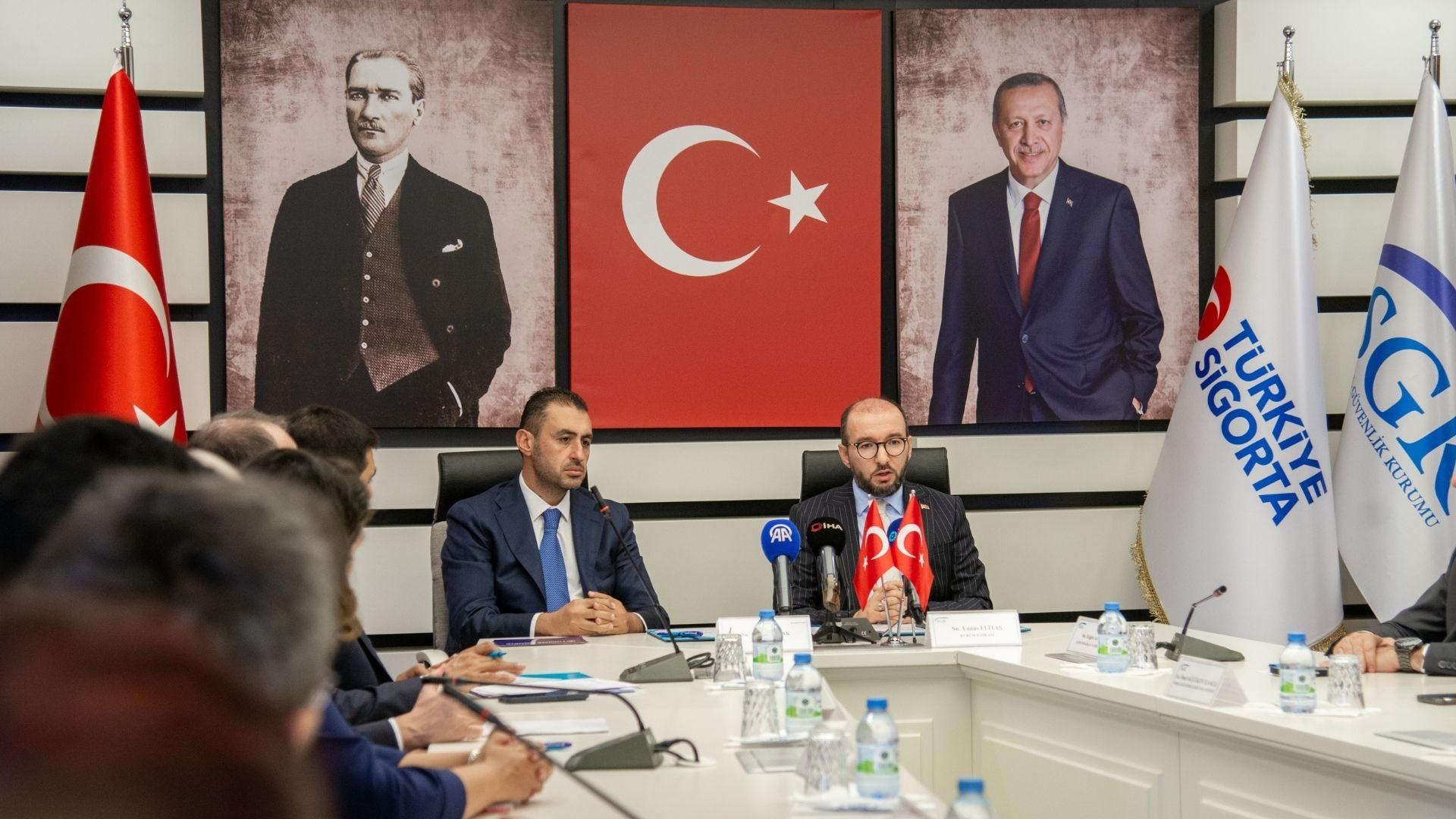 SGK ve Türkiye Sigorta'dan Emeklilere Müjde! Yüzde 30'a Varan İndirim