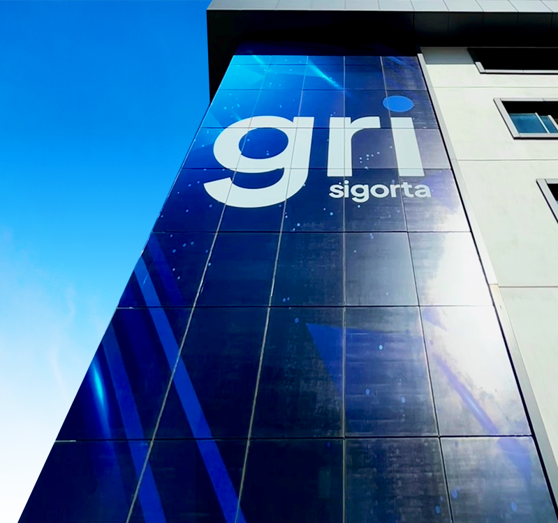 İzmir Emniyetinden Sigorta Şirketine Operasyon: 35 Gözaltı