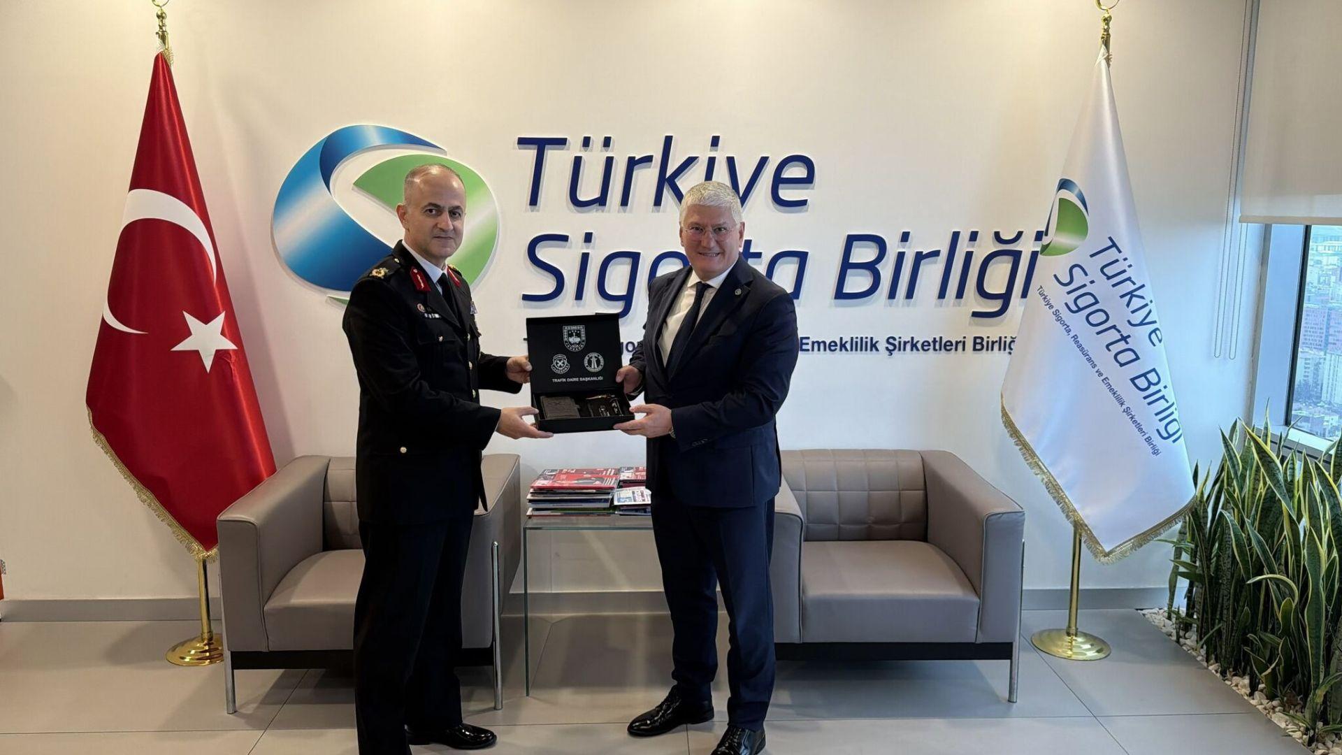 Jandarma Genel Komutanlığı’ndan Türkiye Sigorta Birliği’ne Trafik Güvenliği Ziyareti