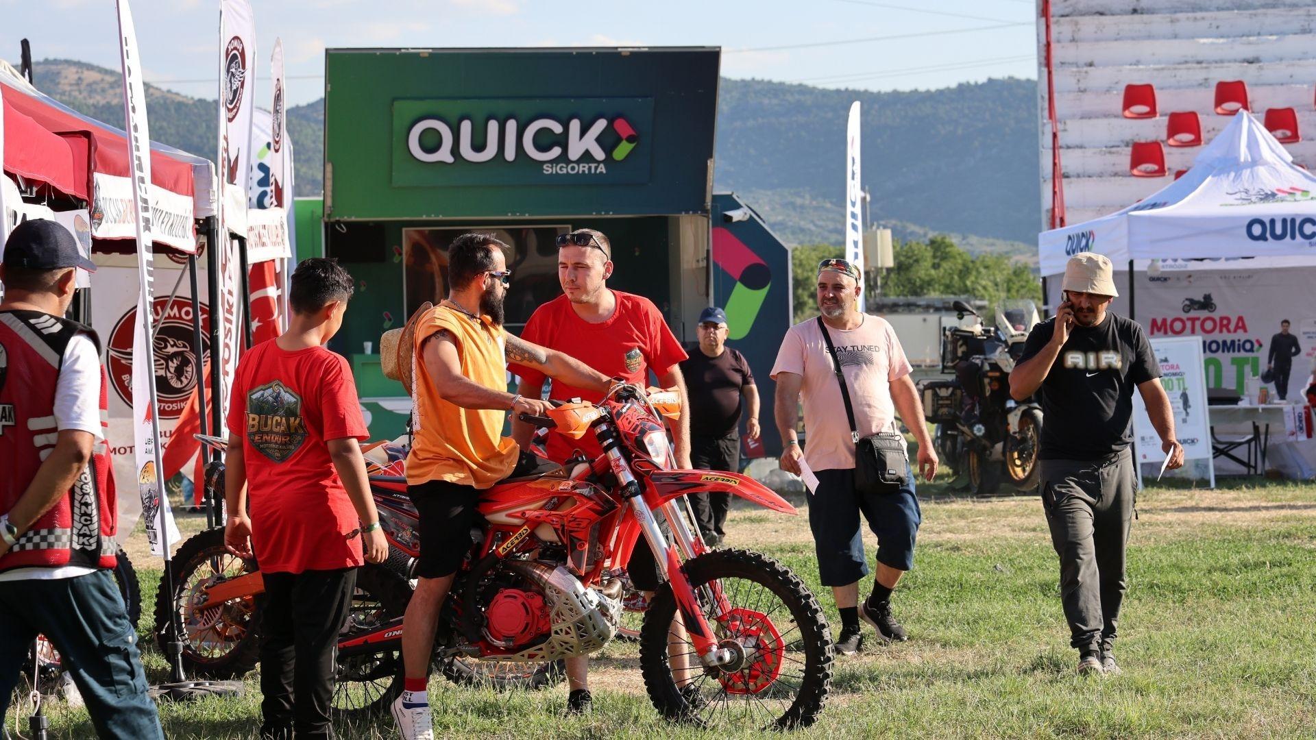 Quick Sigorta iki teker tutkunlarını Bucak’ta buluşturdu